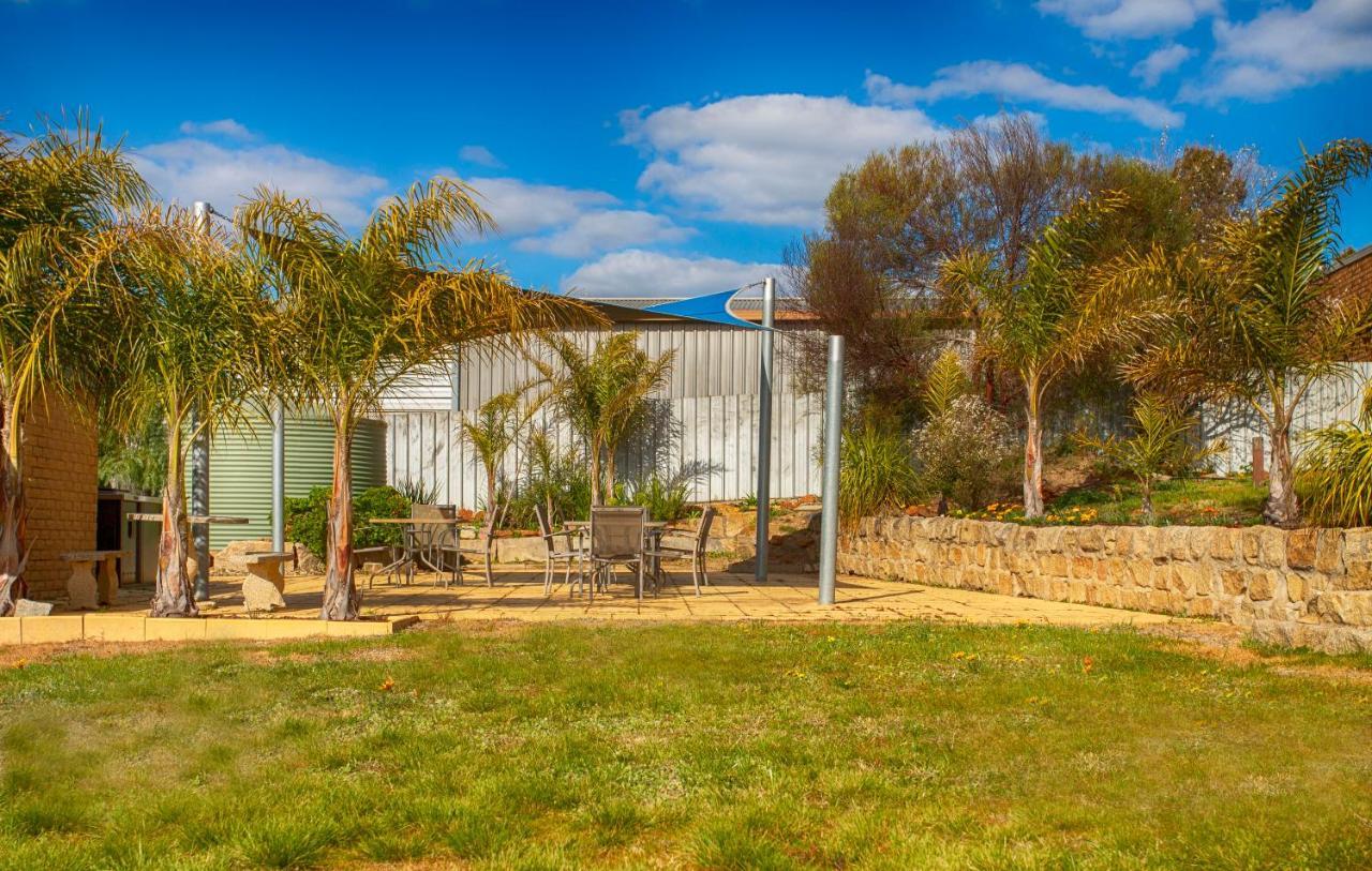 Hi Way Eight Motor Inn Stawell Exteriör bild