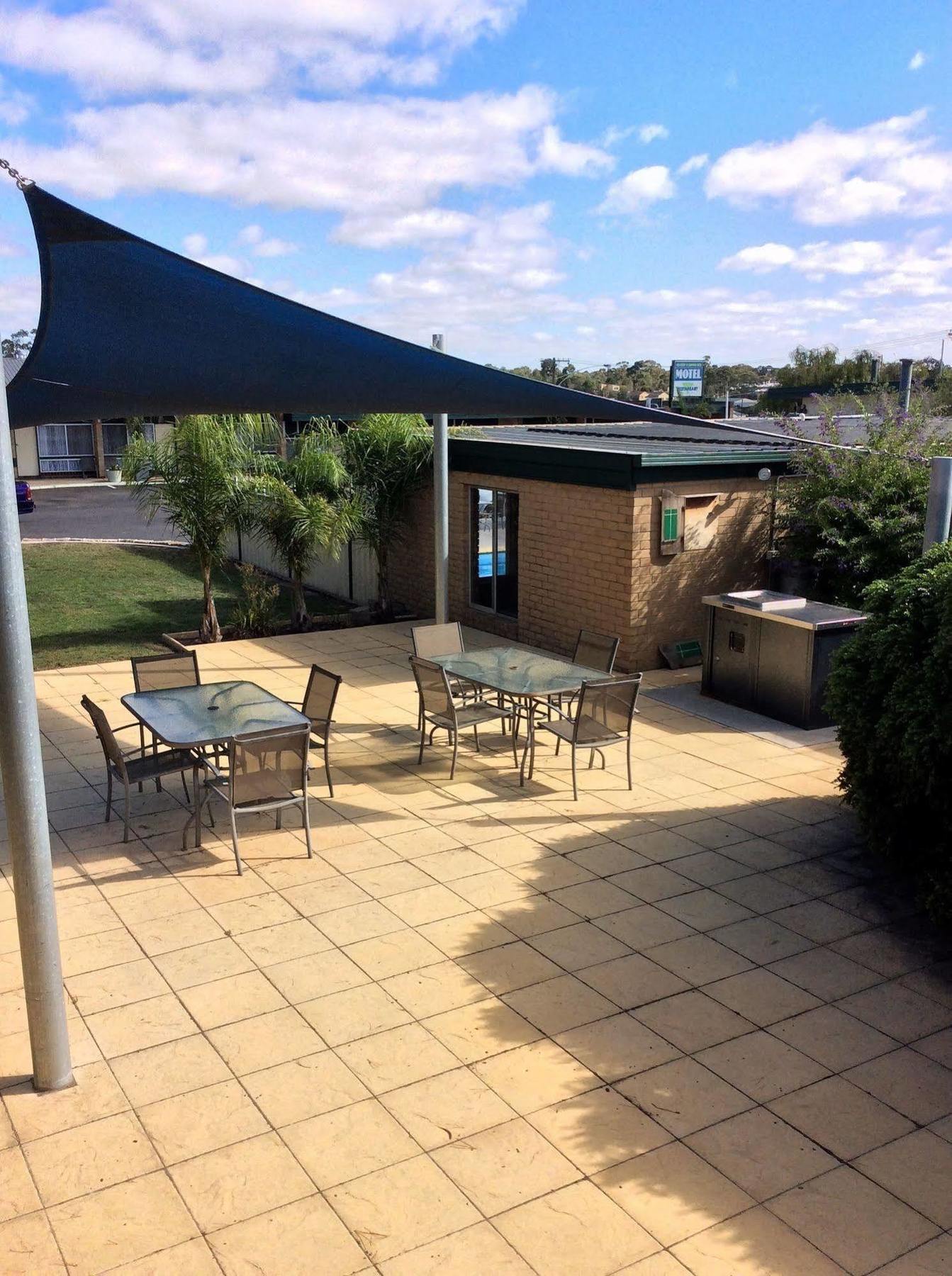 Hi Way Eight Motor Inn Stawell Exteriör bild