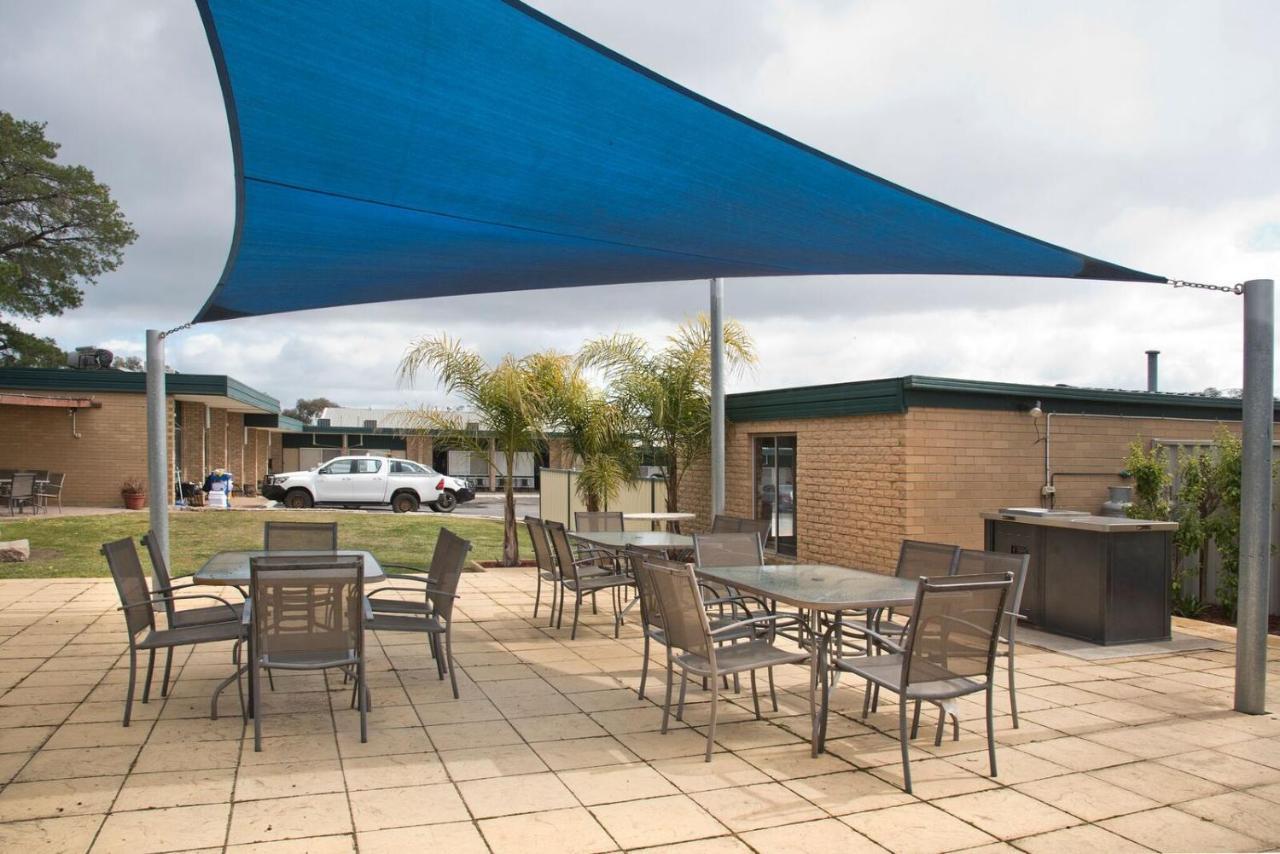 Hi Way Eight Motor Inn Stawell Exteriör bild